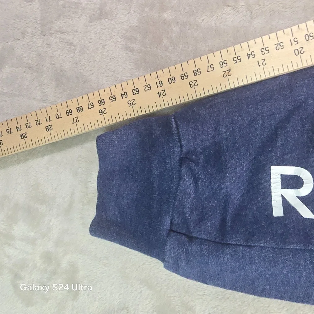 Reebok product pair